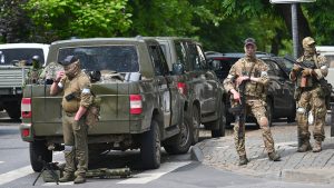 Líder del Grupo Wagner aceptó propuesta bielorrusa de detener su avance en territorio ruso