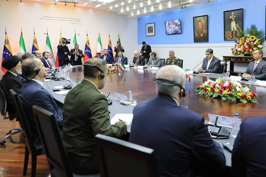 Venezuela e Irán fijan en 10.000 millones de dólares meta de intercambio comercial