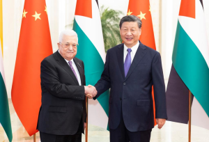 Xi y Abbas anuncian asociación estratégica entre China y Palestina