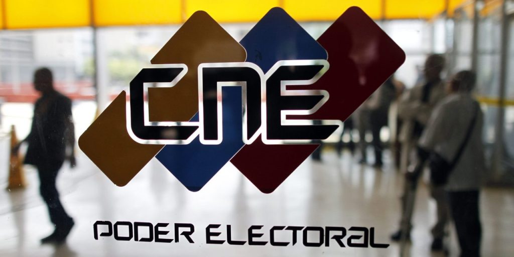 Lo que hay detrás de la renuncia de los rectores del CNE