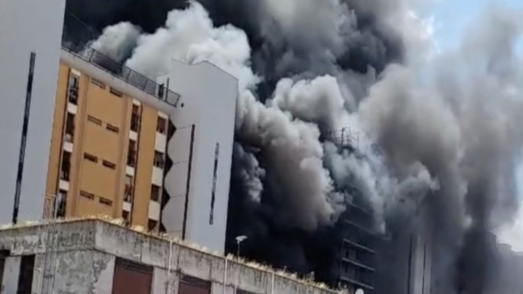 Un muerto y al menos seis heridos por un incendio en Roma