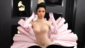 La reacción de Cardi B ante los abusos de un fanático