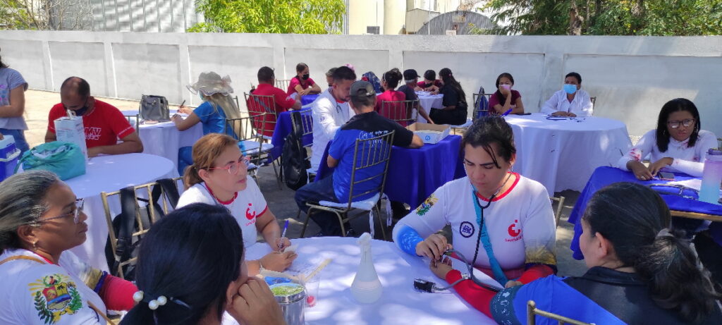 Atienden trabajadores de SucreGas con jornada médica en Cumaná