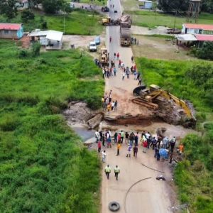 Autoridades trabajan para restablecer paso en tramo de Upata-Guasipati