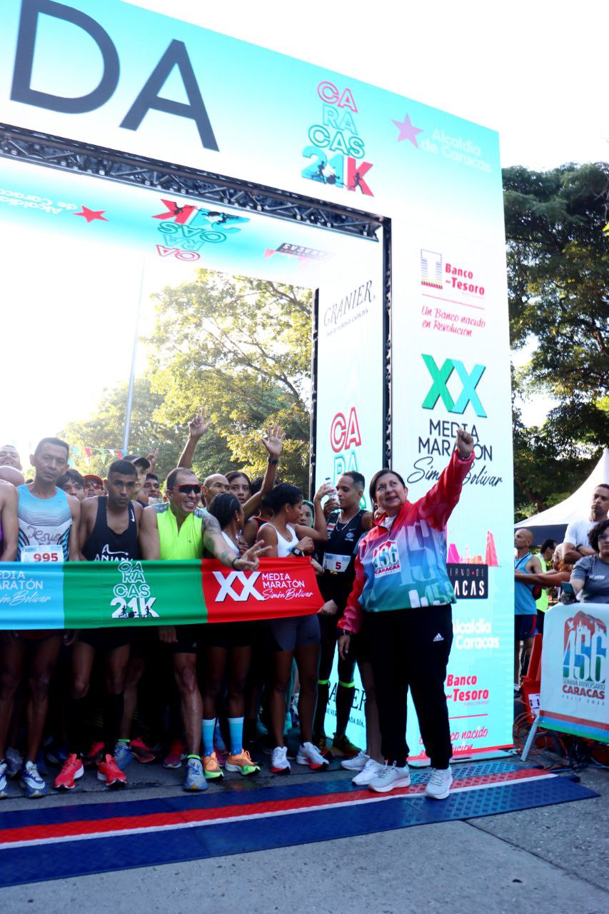 Caracas cierra semana aniversaria con la XX Media Maratón Simón Bolívar