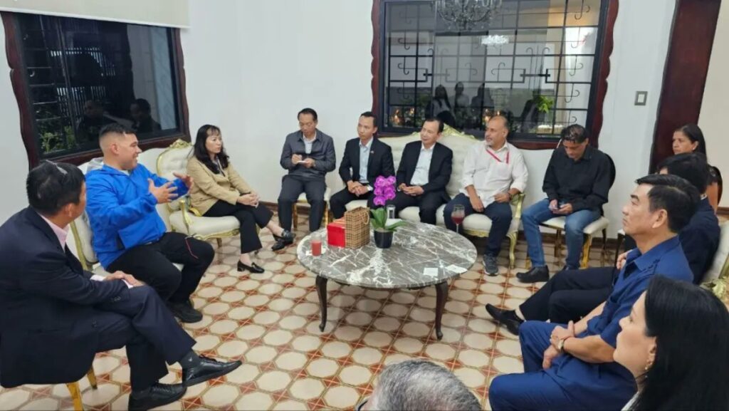 Caracas y Vietnam fortalecen lazos de amistad y cooperación