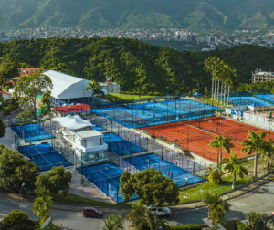 1.200 jugadores en cancha y exhibición con jugadores top internacionales