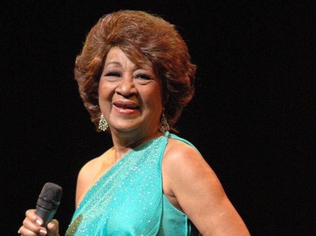 Crónica en son para despedir a Canelita