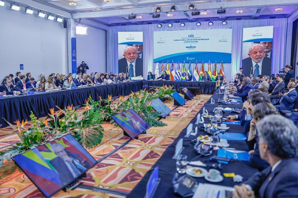 Lula asume la presidencia del Mercosur y llama a responder a la "desconfianza" de la UE