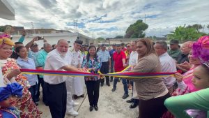 Defensoría del Pueblo estrena nueva sede en Bolívar