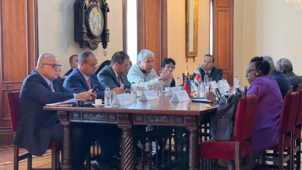 Destacan acuerdos de cooperación entre Venezuela con Surinam