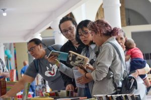 Diez editoriales nacionales participan en la Filven Barinas