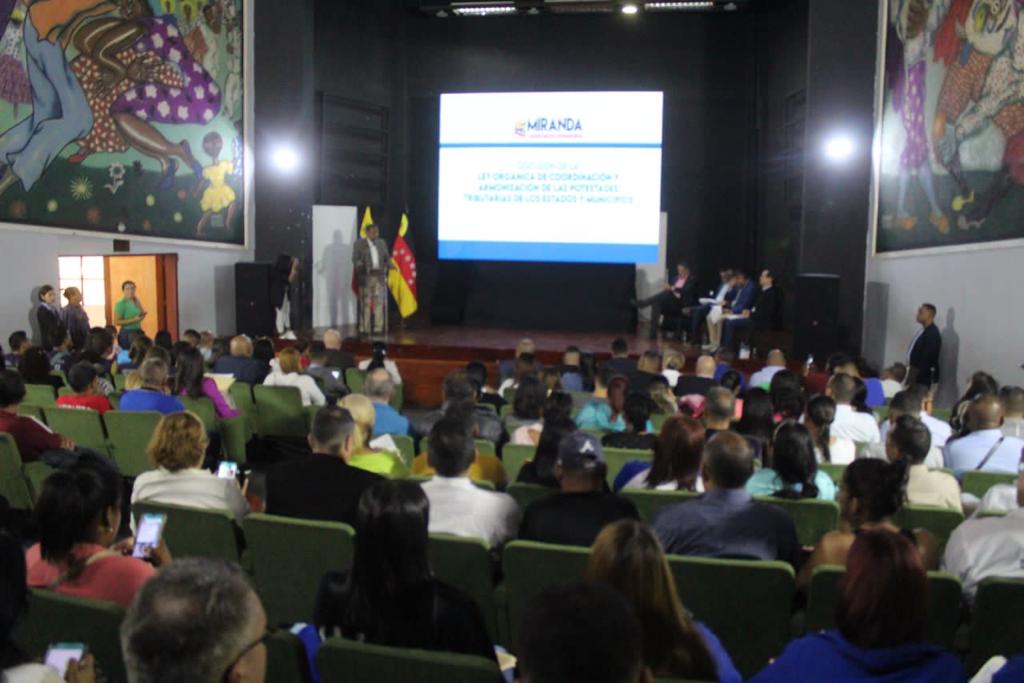 Diputados se despliegan para dar a conocer Ley de Tributos