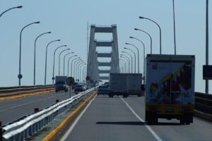 Habilitan doble vía en el Puente sobre el Lago de Maracaibo