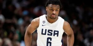 Hijo de LeBron James está estable tras sufrir paro cardíaco en entrenamiento