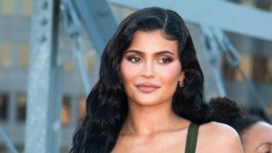 Kylie Jenner acepta por primera vez haberse hecho cirugías a temprana edad