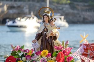 La Virgen del Carmen o la Virgen de los escapularios