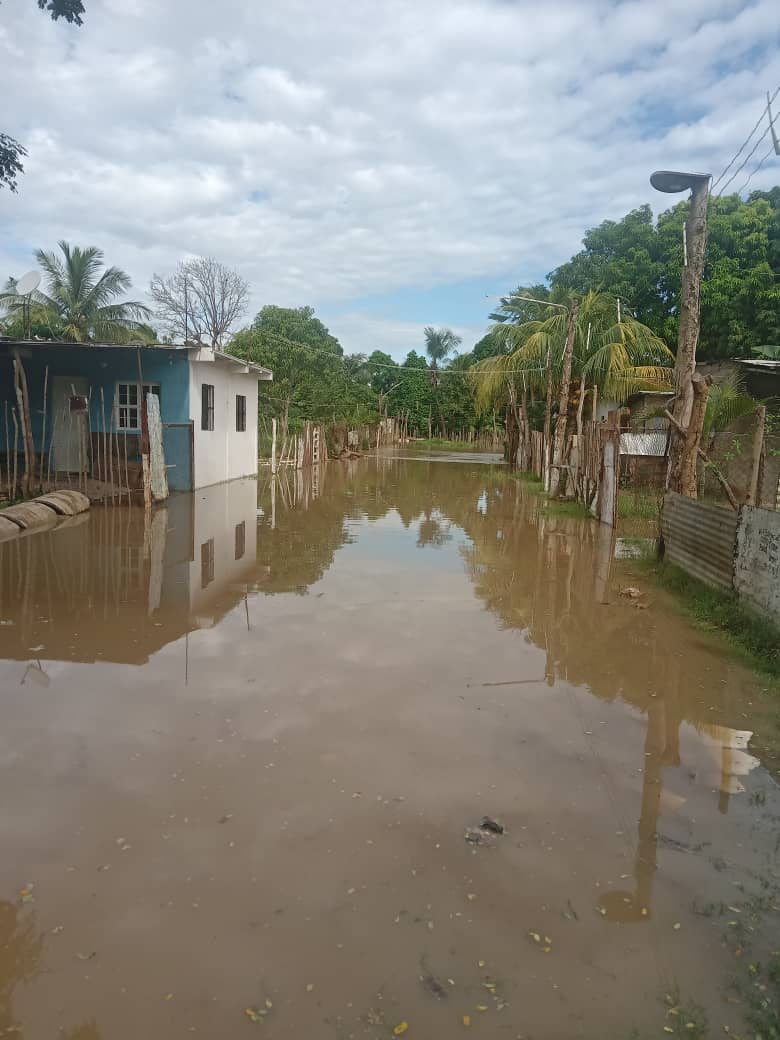 Lluvias causan desbordamiento de ríos y anegaciones en Anzoátegui
