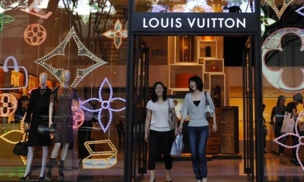 Compositor venezolano demanda a Louis Vuitton por usar su canción sin autorización