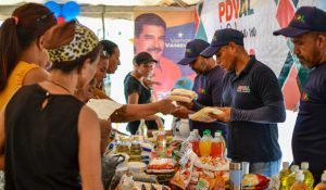 Más de 12 mil familias atendidas con jornadas de alimentación en Sucre