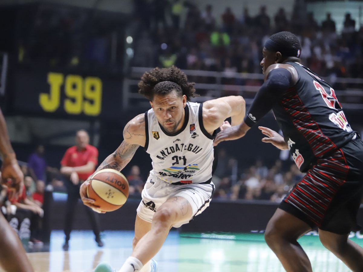 Gladiadores triunfó y es el primer clasificado