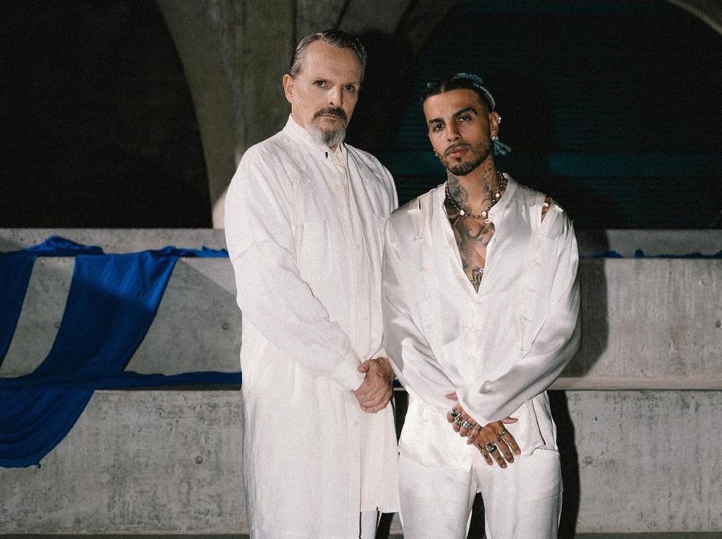 Miguel Bosé y Rauw Alejandro se unieron en "Si te pegas"