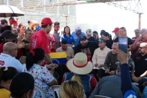 Pescadores se suman al plan para sanear Lago de Maracaibo 