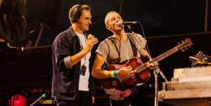 Roger Federer apareció por sorpresa en concierto de Coldplay (Video)