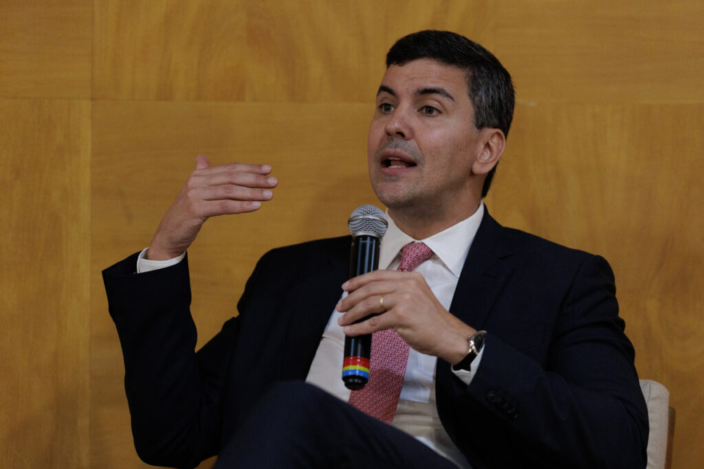 Presidente de Paraguay quiere pagar la deuda de su país a Pdvsa