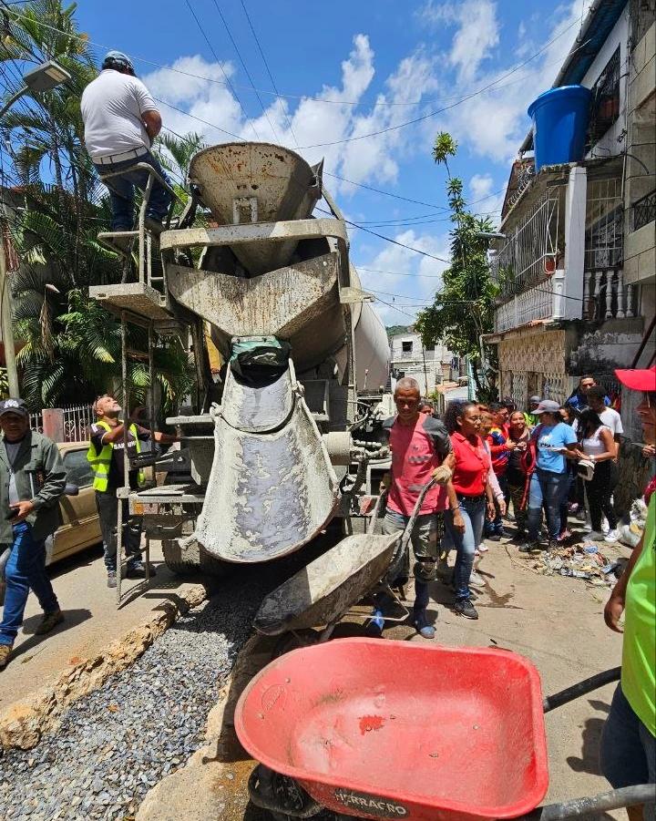Sustituyen 345 metros lineales de tuberías en Santa Rosalía
