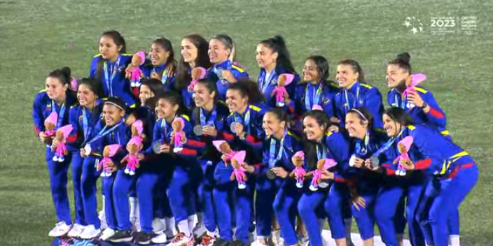 La Vinotinto femenina se cuelga la plata al caer 1-2 ante las mexicanas en la final de los JCC