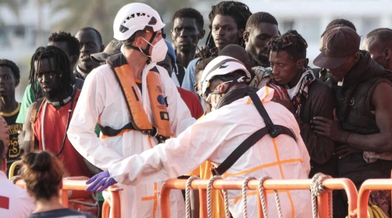 España rescata a 86 migrantes en las costas de Canarias