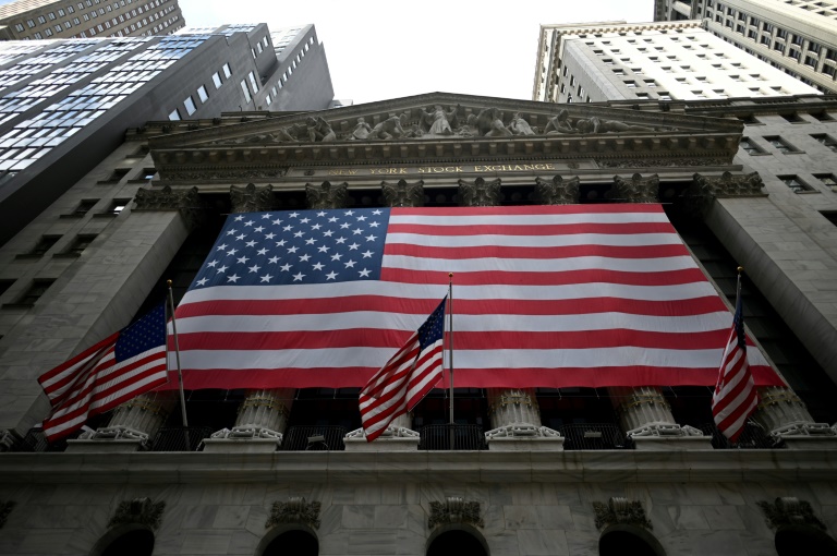Economía de EEUU continúa fortaleciéndose y bajan las probabilidades de recesión