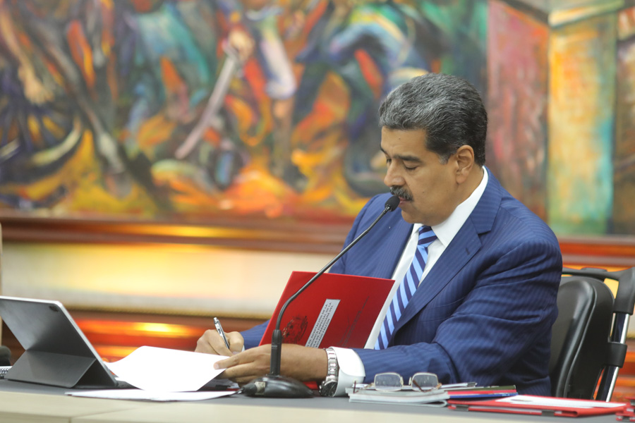 Maduro asoma el nuevo nombre del CNE: “Sistema Electoral Tibisay Lucena”
