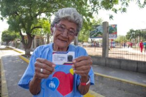 Pagan la "Gran Misión Amor Mayor" del mes de agosto