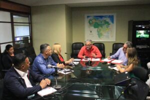 Comisión de Ecosocialismo de la AN participa en el rescate del lago