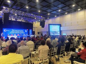 Continúan debates en I Encuentro para el rescate del Lago de Maracaibo