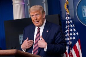 Trump es acusado de cuatro cargos por intentar revertir el resultado de las elecciones 2020