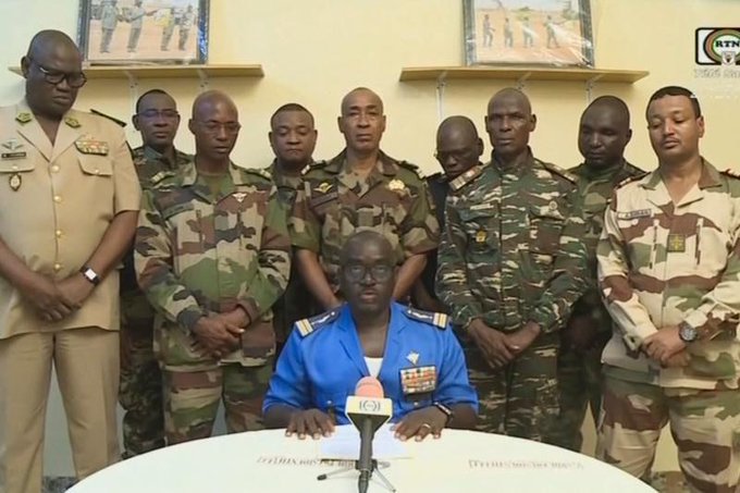 Junta militar en Níger suspende acuerdos militares con Francia