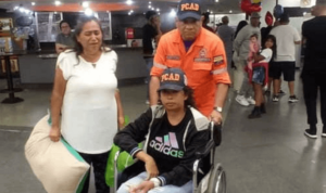 Limyuth Salazar recibe atención médica