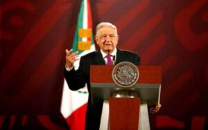 López Obrador desvela campaña en México contra vacunas cubanas