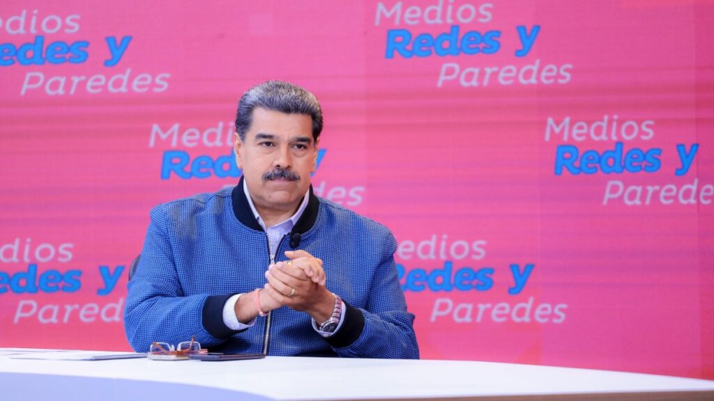 Maduro suspende emisión de su programa televisivo por orden médica