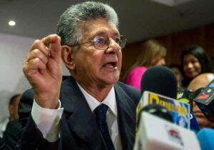 Ramos Allup se siente molesto por el llamado de Ledezma a María Corina Machado: 'No hay golpes buenos'