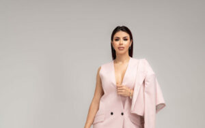 Izamar Mora inició este miércoles su primer Podcast siendo pionera en hablar de la Salud Holística