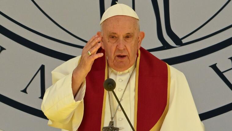 Papa Francisco instó a los jóvenes a no confiar en las ilusiones del mundo virtual