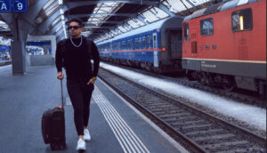 Beet Acosta apuesta por el pop urbano con toques tropicales en su nuevo sencillo "Inédito"