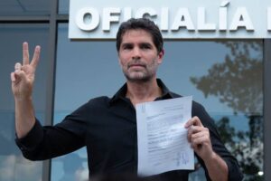 El actor Eduardo Verástegui se postuló como candidato a la Presidencia de México