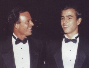 La eterna enemistad de Julio Iglesias con su hijo Enrique Iglesias ????????