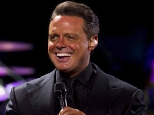 Luis Miguel apareció sin maquillajes ni cremas y asustó a todos los fans (Imágenes)
