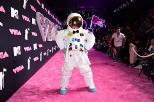 Taylor Swift arrasa en los MTV VMAs y Shakira deslumbra con tu poder latino [Ganadores]